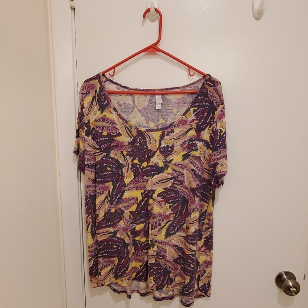 Lularoe top